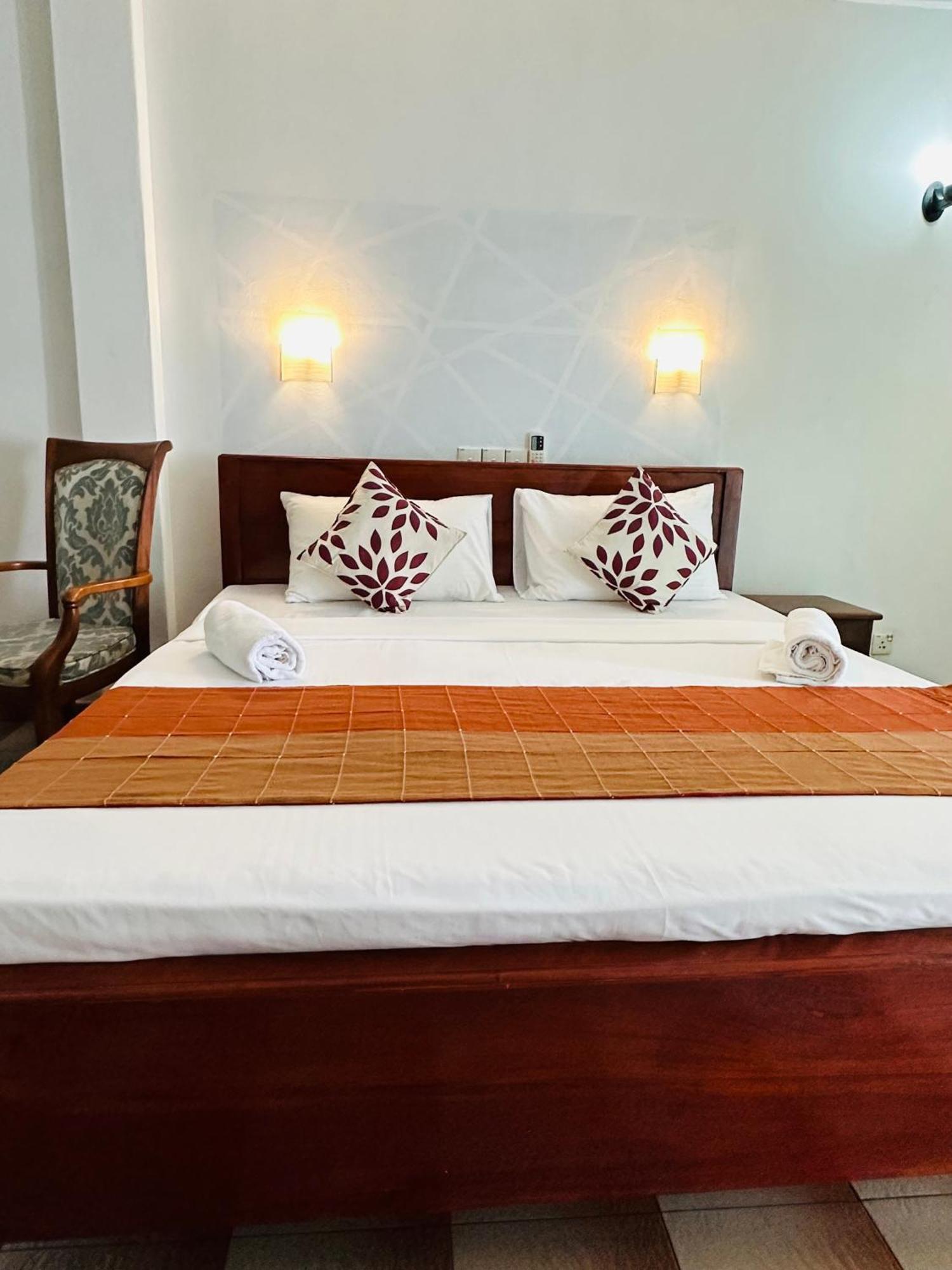 Villa 47 Hikkaduwa Bagian luar foto
