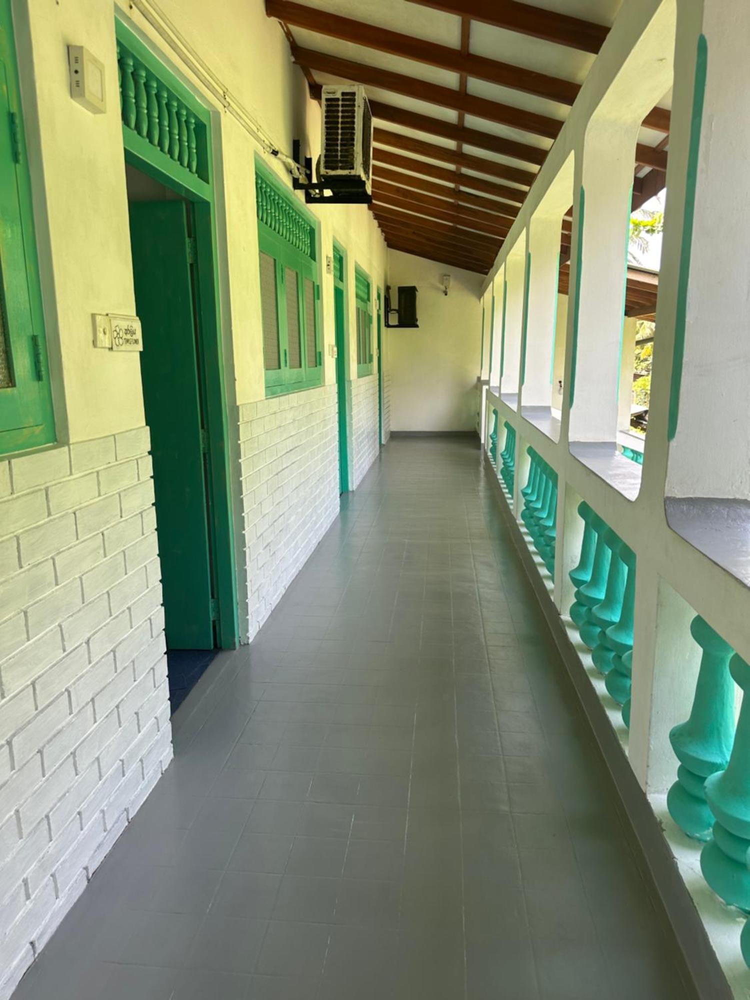 Villa 47 Hikkaduwa Bagian luar foto